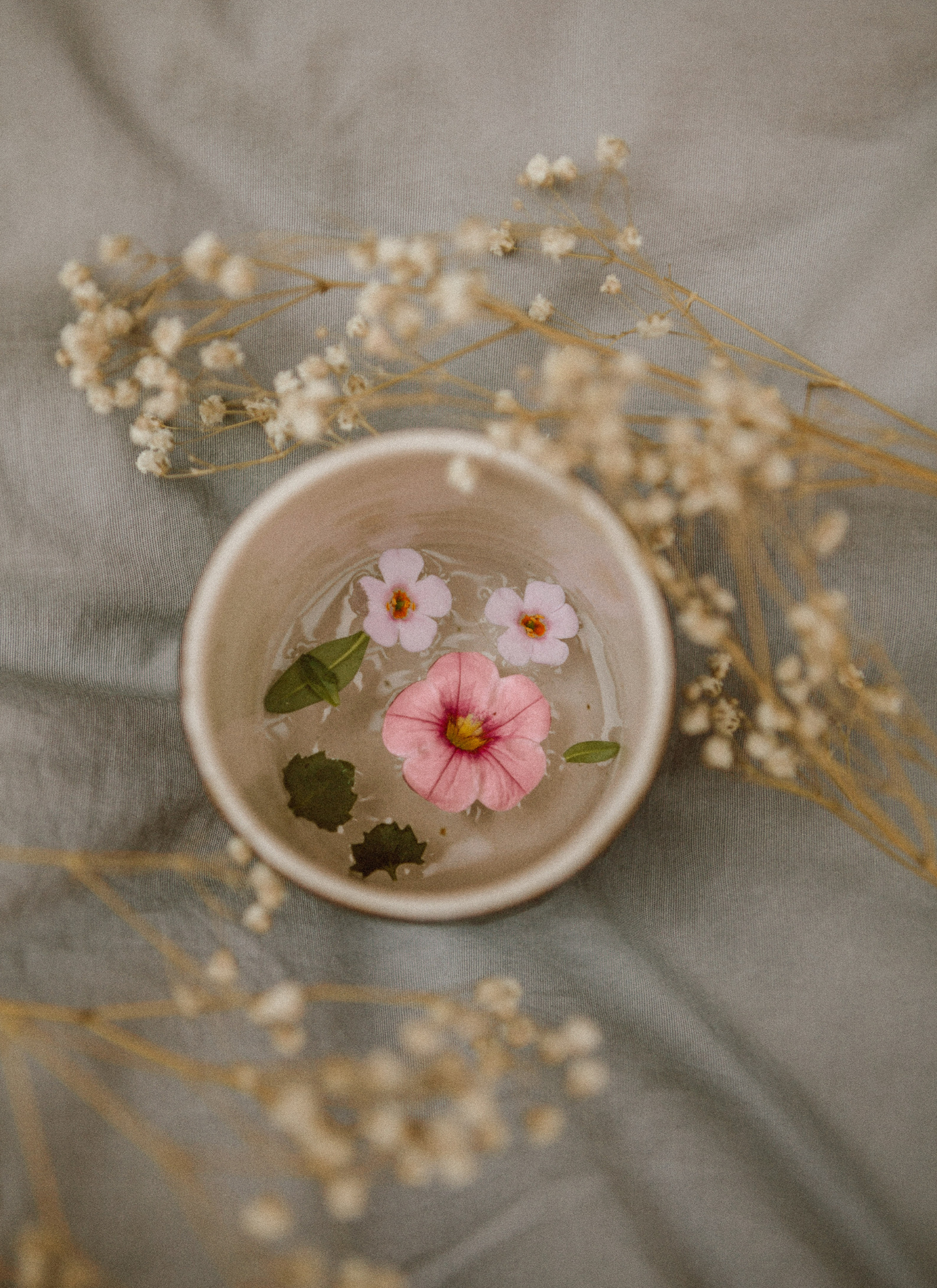 Floating Blossoms - Paint By Numbers Kit