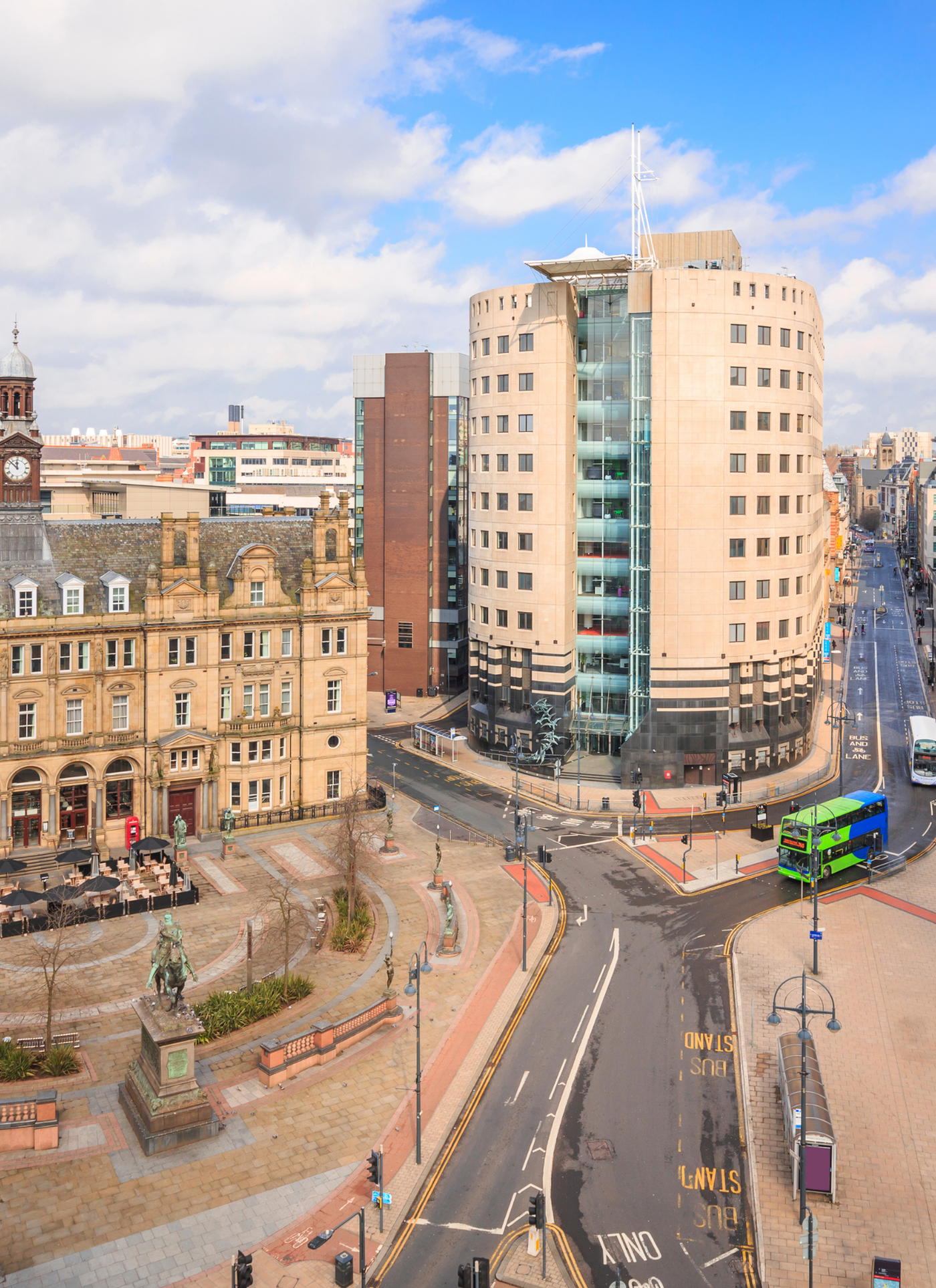 Leeds City Square, England – Paint by Numbers Kit