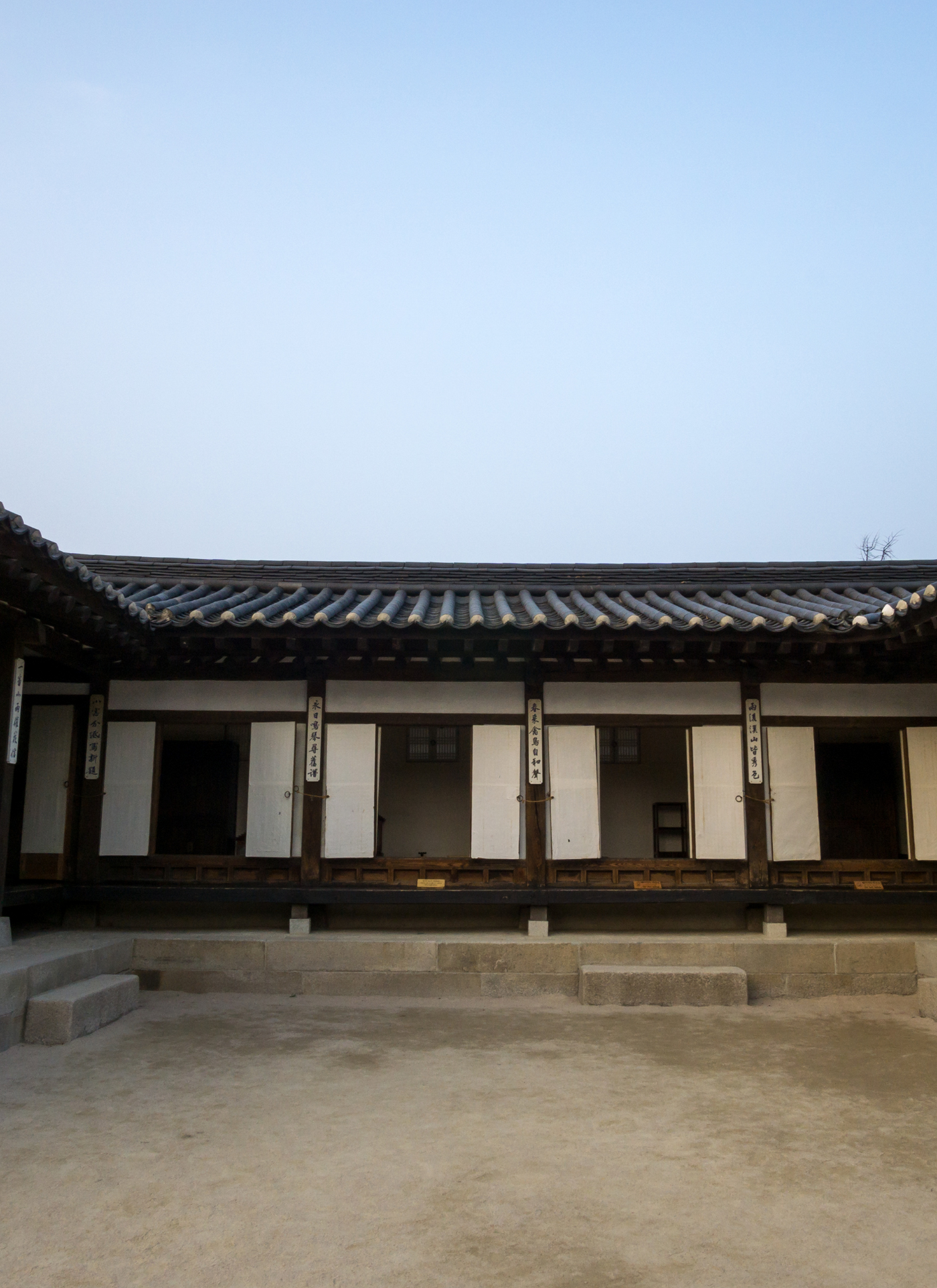 Serene Korean Courtyard – Paint by Numbers